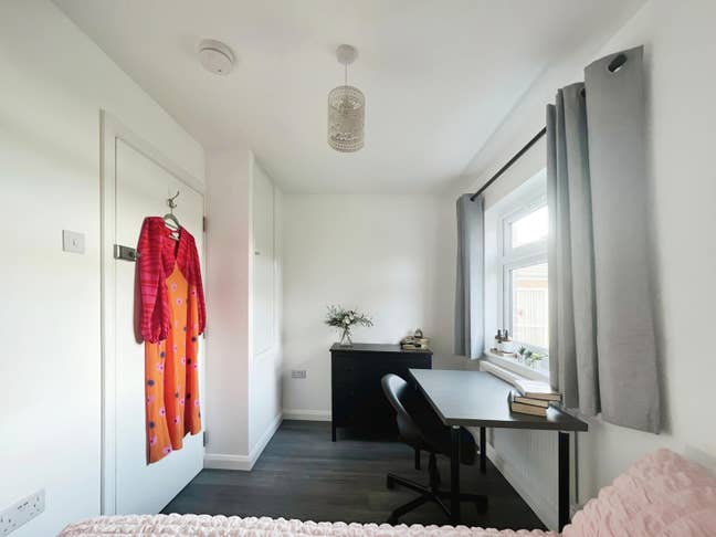 Lovely Double Room in lovely House Share Main Photo