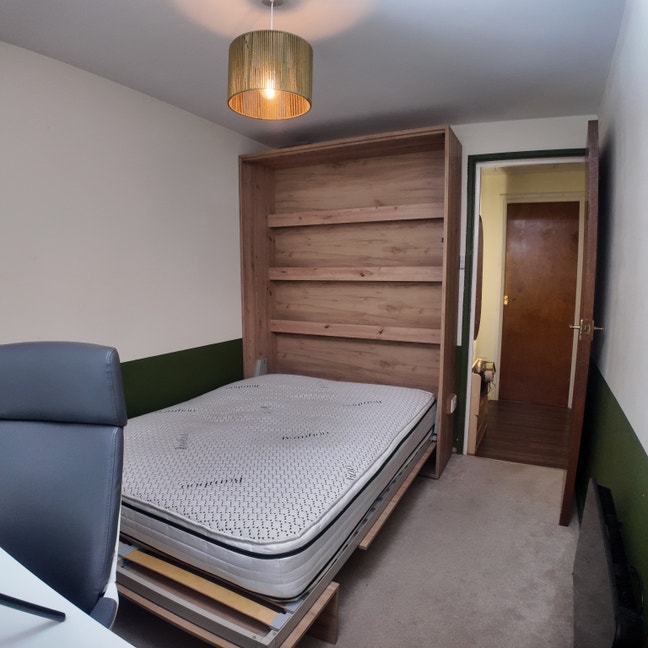 Cosy 2-bed flat (live-in-landlord) Main Photo