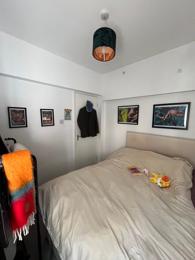 Cozy room at Shadwell Basin. Main Photo