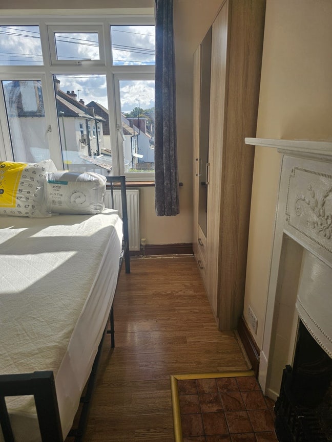 Double room available  Main Photo