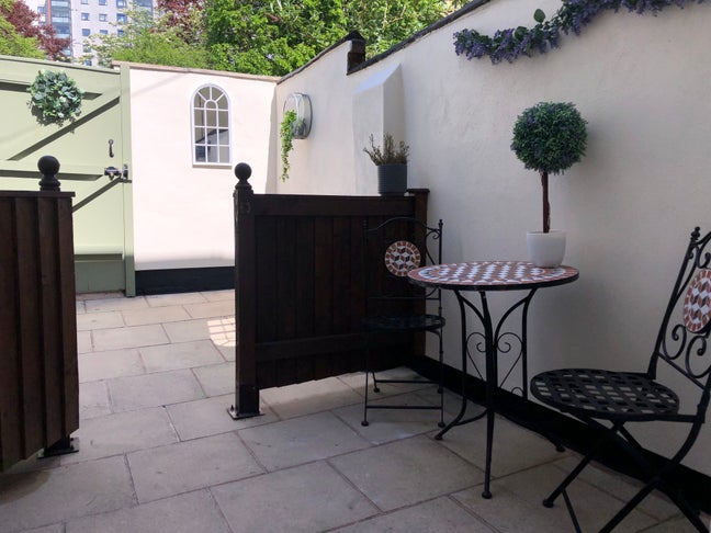 ✨1 bed apt|| Salford Royal ||short/long stays ✨ Main Photo