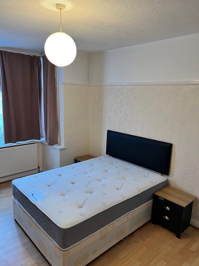 🛌  Easy Rent - Room available Garden access 🛌 Main Photo