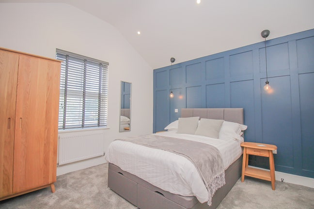 Propod 11 Amazing Ensuite Room in  High Street Main Photo