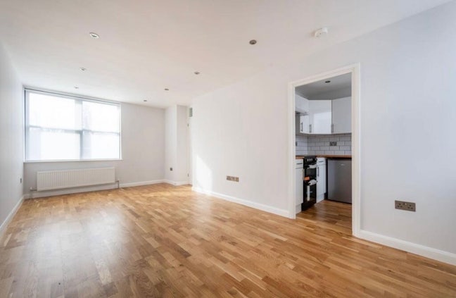 Luxury studio 1 min from Pimlico Main Photo