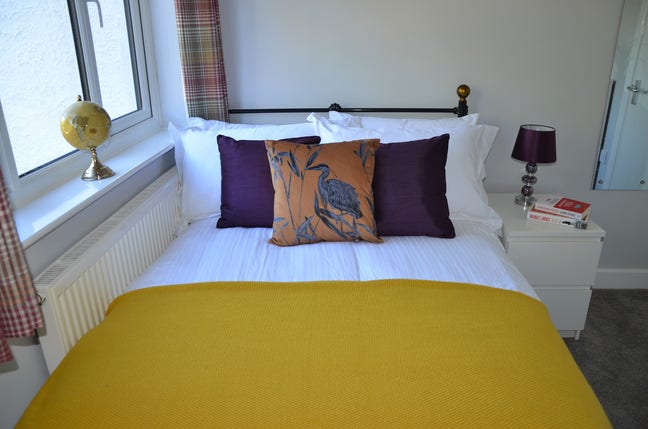 Fabulous House Share for Young Professionals Main Photo