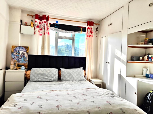 Double room near Hounslow Central tube station  Main Photo