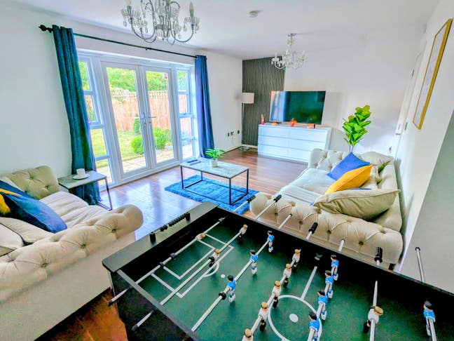 Contractors | Professionals| Relocations  Main Photo