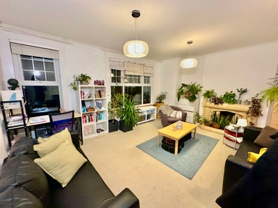 Double Room - Willesden Green Main Photo