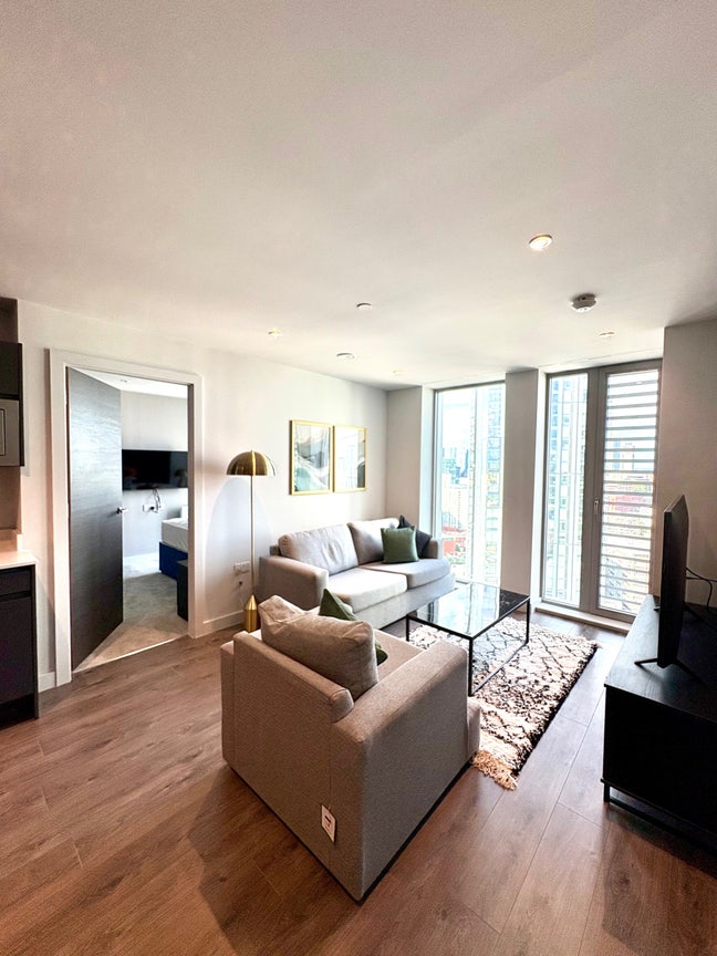 Large En-Suite in Manchester City Centre 🤍 Main Photo