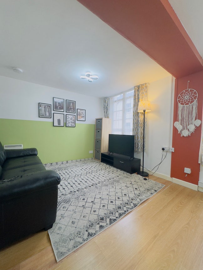 🌟Professional Double Room | All bills Inc 🌟 Main Photo