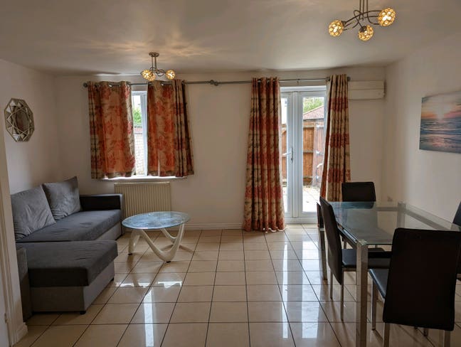 Double & Ensuit ROOMS near Science Park Cambridge Main Photo