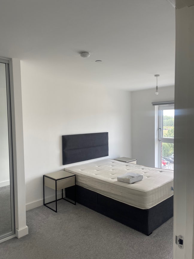 Large double room Leeds city centre  Main Photo