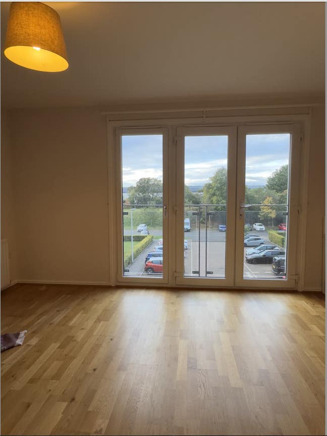 ✨ Double Room with Private Bathroom – Female Flatm Main Photo