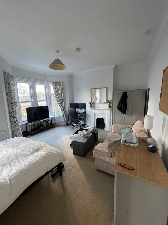 Double room for rent in Bristol Kingswood Main Photo
