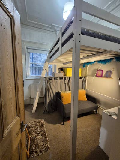 Cozy Room in Friendly House Share Available in Oct Main Photo