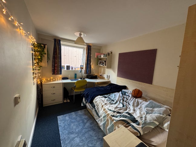 Looking for replacement tenant - The Tannery LS3 Main Photo