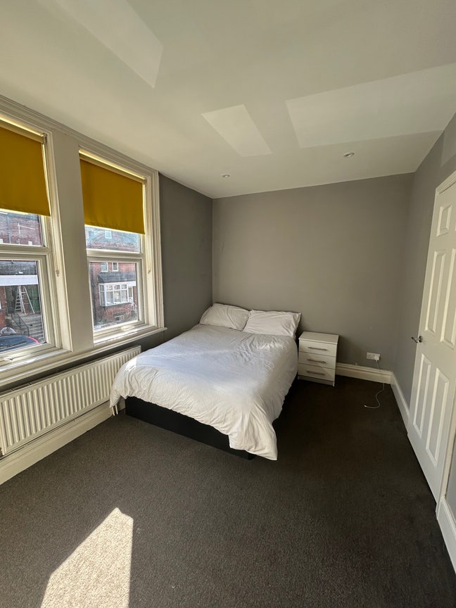 Urgent Tenancy Takeover, Double Room Main Photo