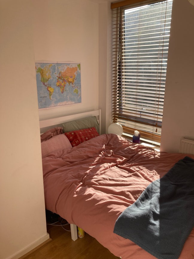Bright and Lovely Double Room in Brixton Main Photo
