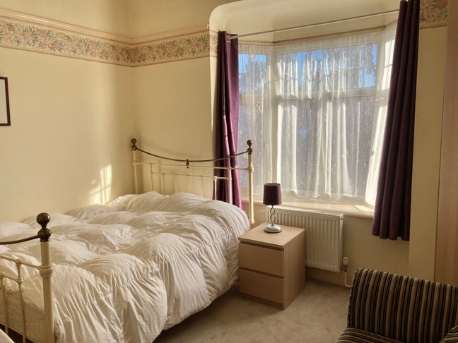 Bright double rooms BH8 nr Queens Park Main Photo