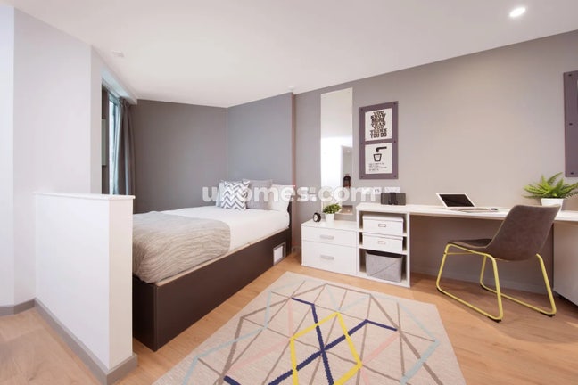 Liverpool City Centre Horizon Heights •Studio Main Photo