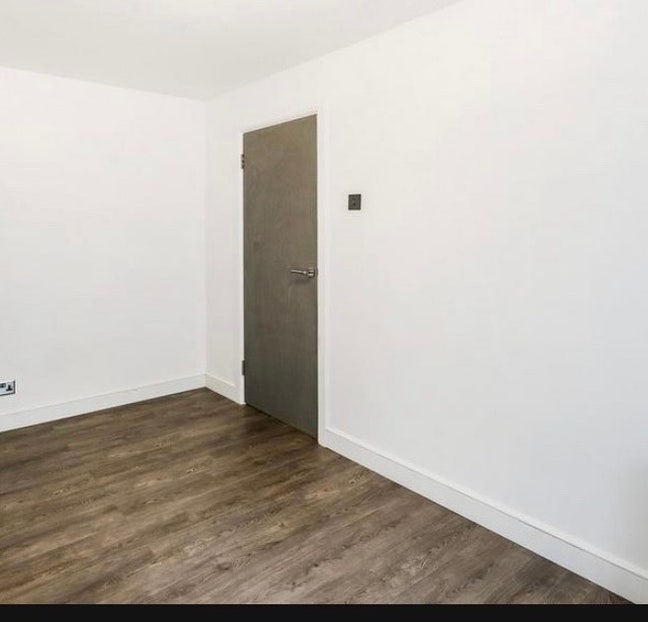 Room for Rent in Clean &Comfortable 2-Bedroom Flat Main Photo