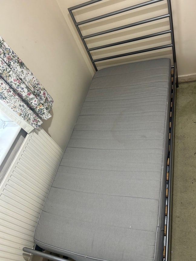 Single Room To Let Main Photo