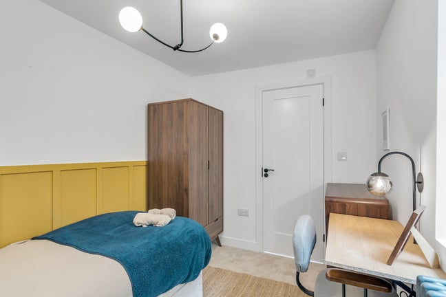 Luxury Ensuite Room - Central Luton Main Photo