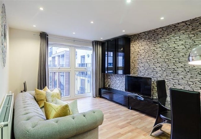 Private 1 Bed room flat to let in Harrow Main Photo