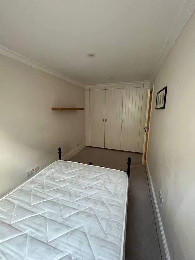Furnished room in Elephant & Castle Main Photo