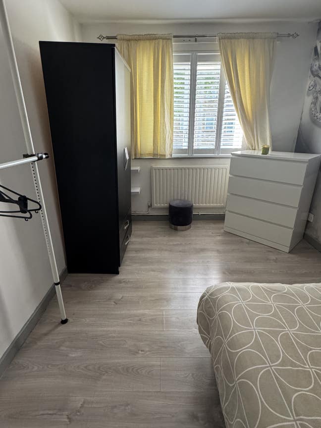 **Double Room to Rent** Main Photo