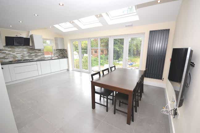 187 Church Road, Reading, RG6 1HW Room 8 Main Photo