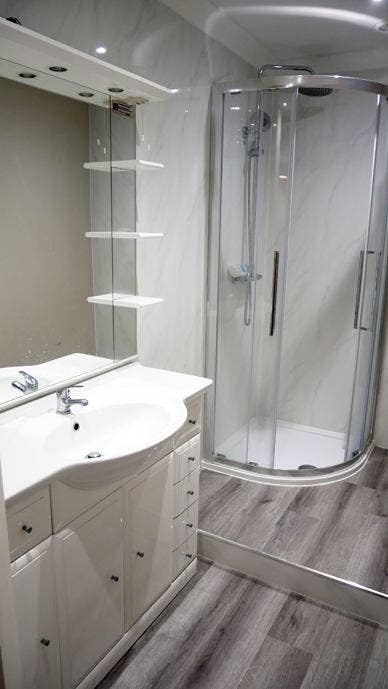 Lovely Ensuite Double in Recently Modernised House Main Photo