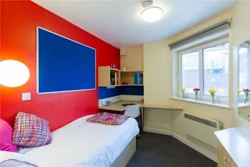 Bronze En-suite Available including all bills Main Photo