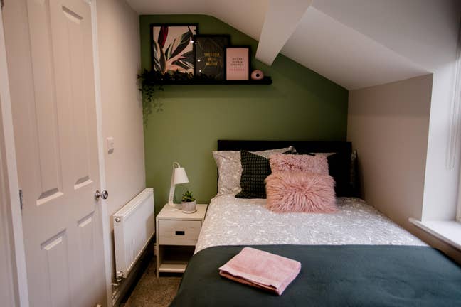 Award Winning Ensuite in Three-Bed Flatshare!! Main Photo