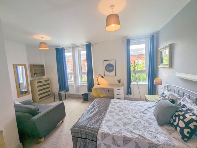 ** 🌟Luxury VERY LARGE En Suite All Bills Included Main Photo