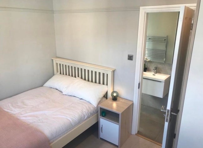 Double Room in Friendly House Main Photo
