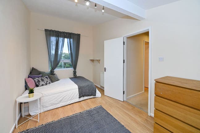 Double Room - Kings Cross - Amazing Deal! Main Photo