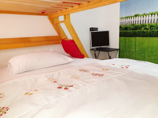 Double Room available for short-Term Only Main Photo
