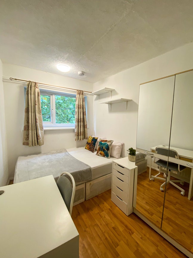 Room  available in Marylebone  Main Photo