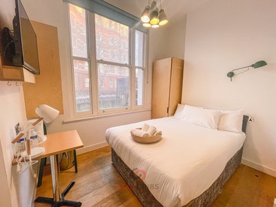 Studio in Philbeach Gardens, Kensington,  Main Photo