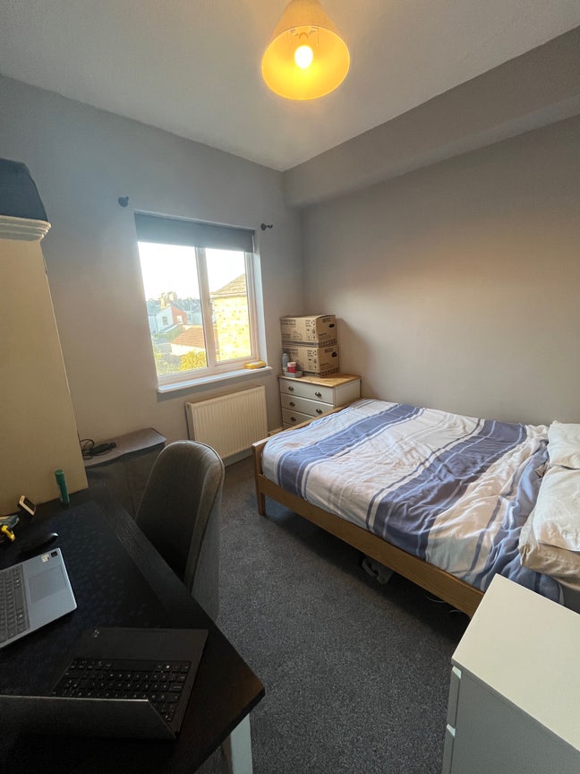 Double Room In Refurbished House | Great Area | ✨ Main Photo