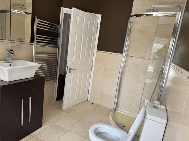  Double room Haywards Heath near Victoria Park Main Photo