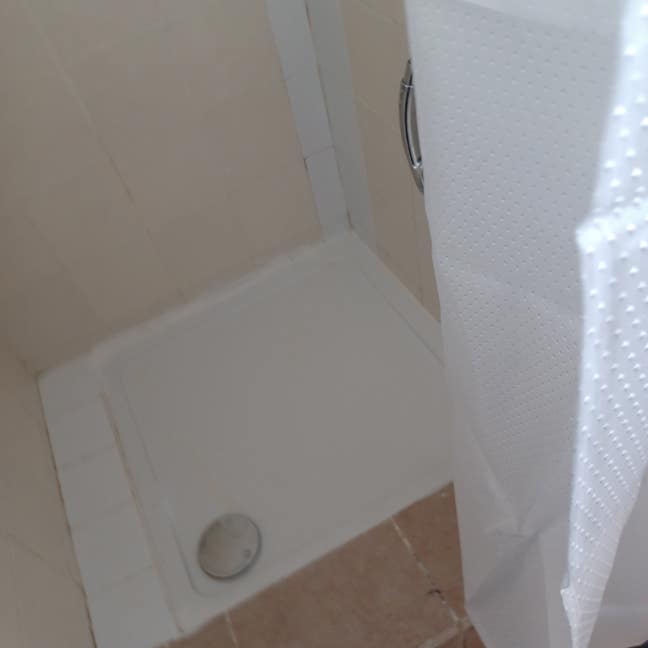 Ensuite  Main Photo