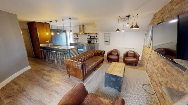 Ensuite double room, Flexible start date, £650 pcm Main Photo
