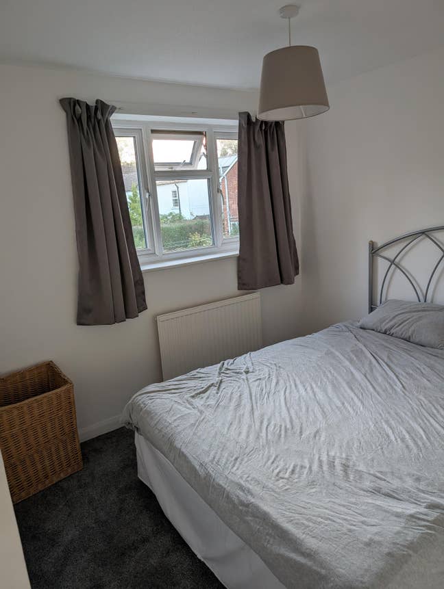 Double Room for Rent - Immediately Available Main Photo