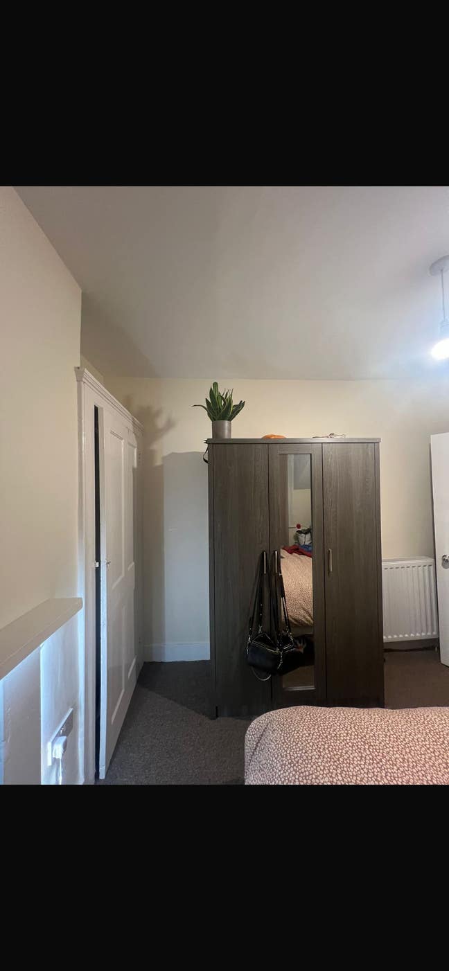 Clapham South Main Photo