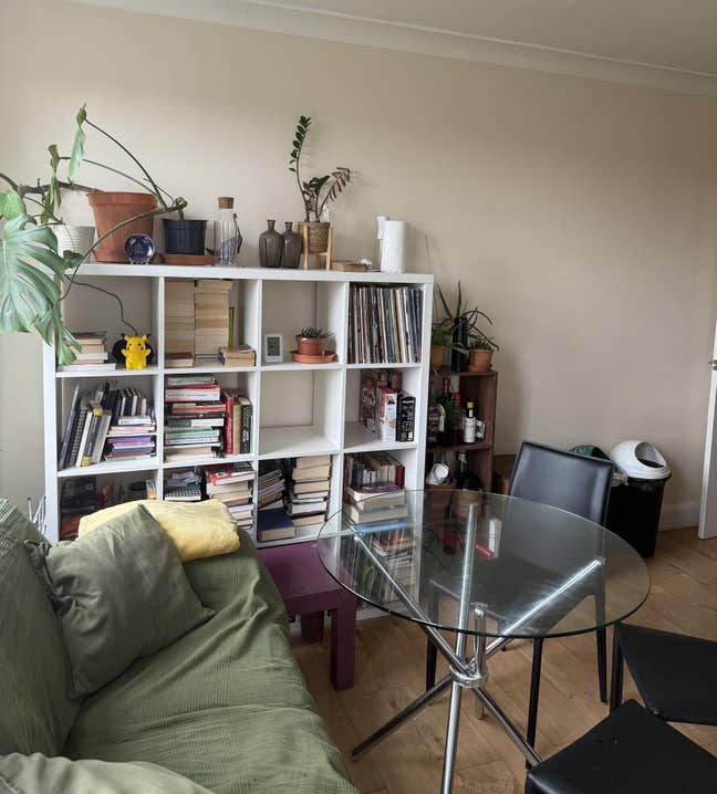 Double bedroom to rent in 3-bed flat Main Photo
