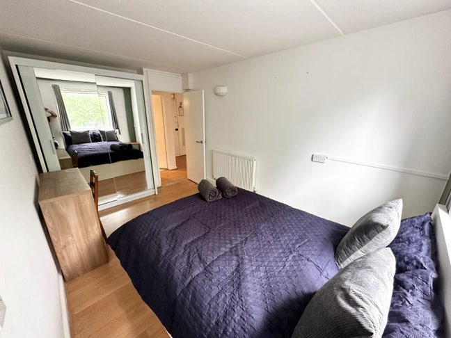 Stylish 2-Bedroom Flat in Prime Location Main Photo