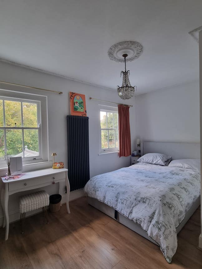 Short term let - double room in incredible house Main Photo