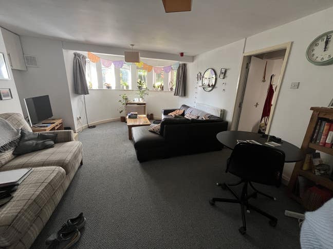 Far Headingley spacious 2 bedroomed flat Main Photo